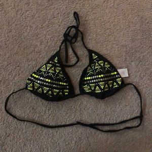 Detailed bikini top